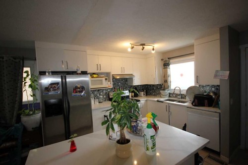 379 Falmere Road Ne, Calgary, AB 