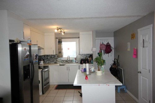 379 Falmere Road Ne, Calgary, AB 