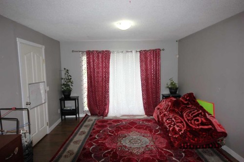 379 Falmere Road Ne, Calgary, AB 