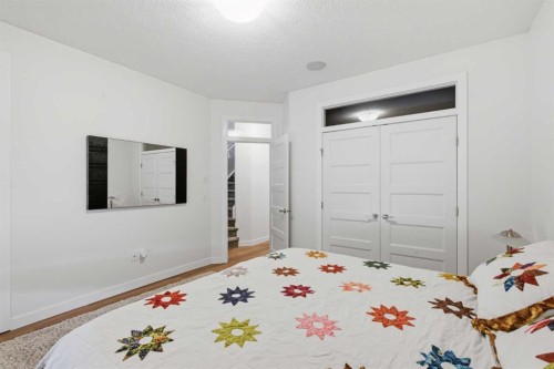 5-308 11 Avenue Ne, Calgary, AB - Indoor Photo Showing Bedroom