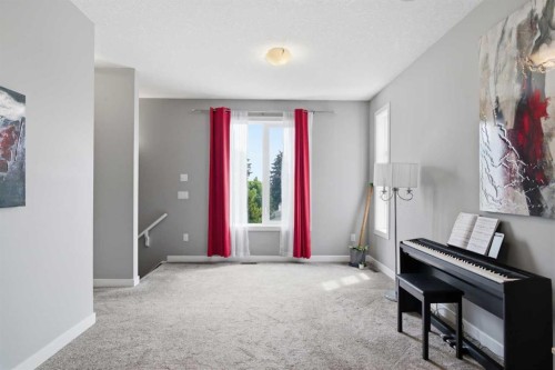 5-308 11 Avenue Ne, Calgary, AB - Indoor Photo Showing Other Room