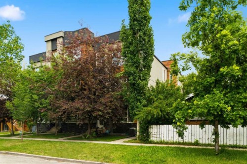 5-308 11 Avenue Ne, Calgary, AB - Outdoor