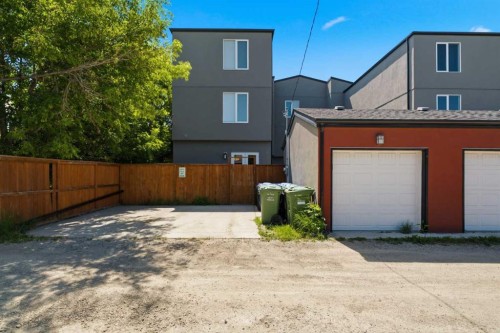 5-308 11 Avenue Ne, Calgary, AB - Outdoor
