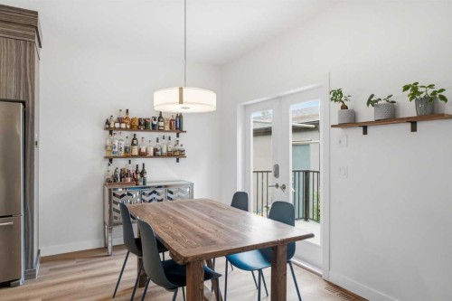 5-308 11 Avenue Ne, Calgary, AB - Indoor Photo Showing Dining Room
