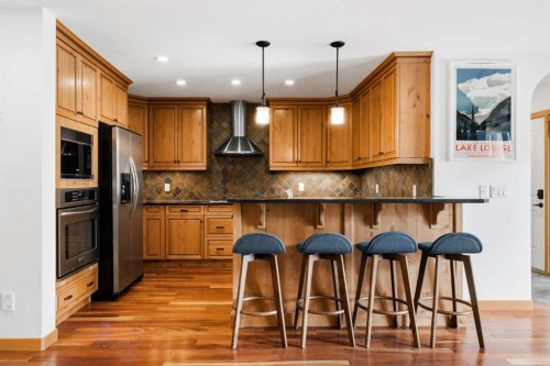 102-714 3Rd Street, Canmore, AB 