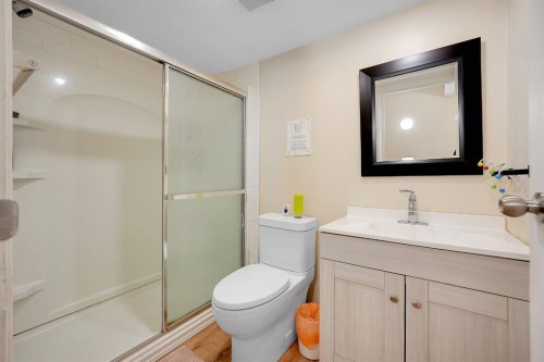2714 74 Avenue Se, Calgary, AB 