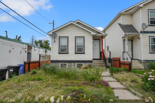 2714 74 Avenue Se, Calgary, AB 