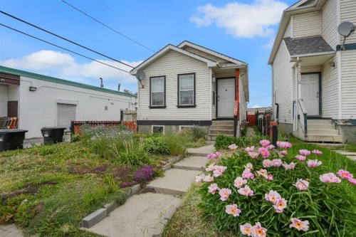 2714 74 Avenue Se, Calgary, AB 