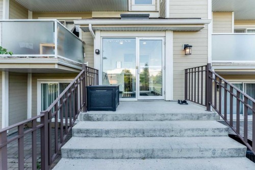 204-3747 42 Street Nw, Calgary, AB - Outdoor With Exterior