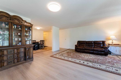 204-3747 42 Street Nw, Calgary, AB - Indoor