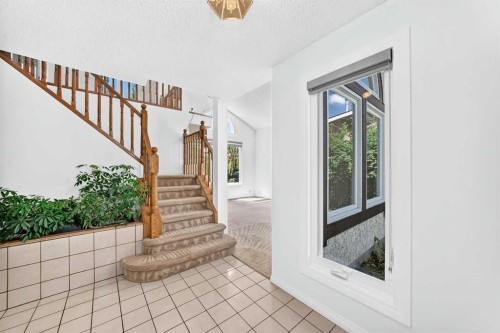 416 Hawkhill Place Nw, Calgary, AB 
