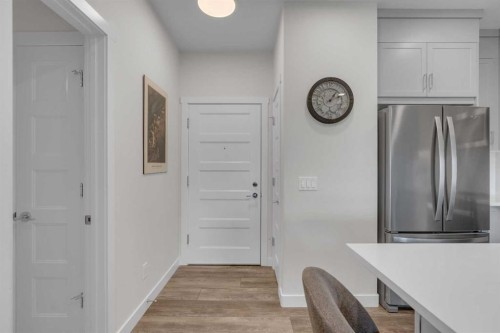 315-55 Wolf Hollow Crescent Se, Calgary, AB - Indoor Photo Showing Other Room