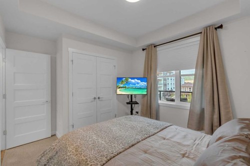 315-55 Wolf Hollow Crescent Se, Calgary, AB - Indoor Photo Showing Bedroom