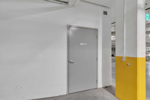 315-55 Wolf Hollow Crescent Se, Calgary, AB - Indoor Photo Showing Other Room