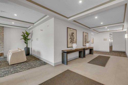 315-55 Wolf Hollow Crescent Se, Calgary, AB - Indoor Photo Showing Other Room