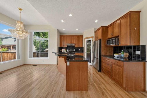 63 Cougartown Close Sw, Calgary, AB 