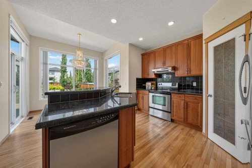 63 Cougartown Close Sw, Calgary, AB 