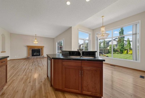 63 Cougartown Close Sw, Calgary, AB 