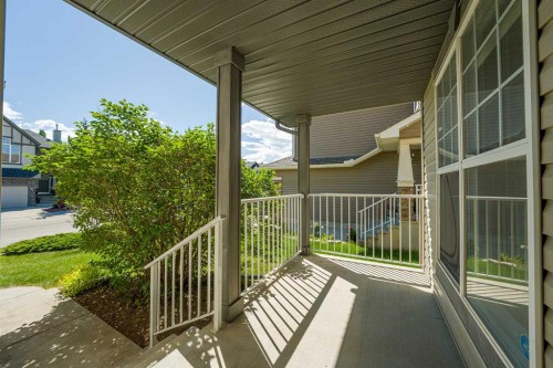 63 Cougartown Close Sw, Calgary, AB 