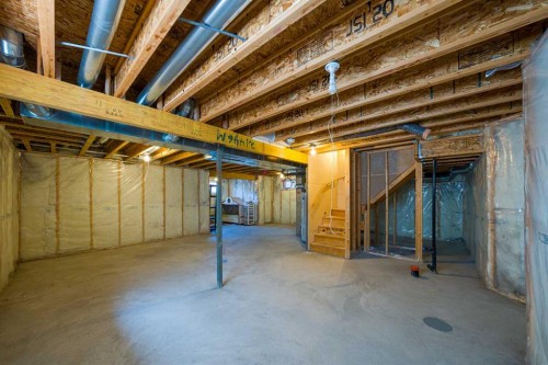 63 Cougartown Close Sw, Calgary, AB 