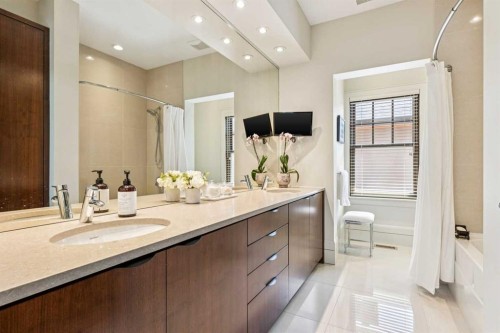 729 Riverdale Avenue Sw, Calgary, AB 