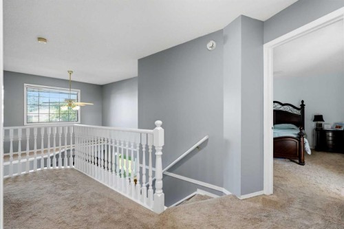 175 Shannon Circle Sw, Calgary, AB 