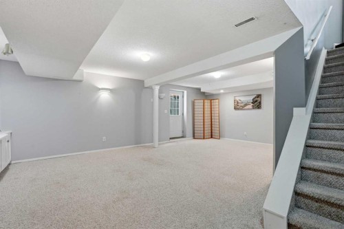 175 Shannon Circle Sw, Calgary, AB 