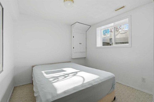 175 Shannon Circle Sw, Calgary, AB 