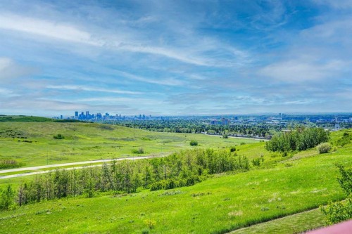 88 Edelweiss Drive Nw, Calgary, AB 