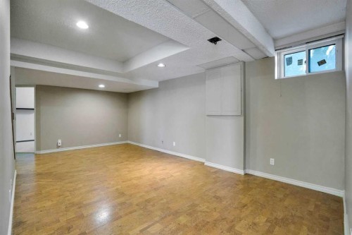 88 Edelweiss Drive Nw, Calgary, AB 