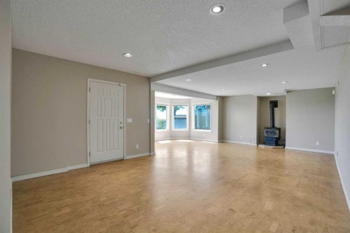 88 Edelweiss Drive Nw, Calgary, AB 