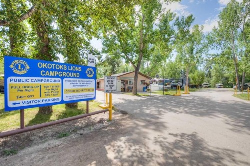302-15 Lineham Avenue, Okotoks, AB - Outdoor