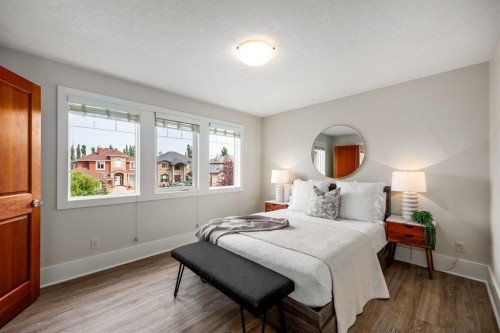 41 Aspen Ridge Way Sw, Calgary, AB - Indoor Photo Showing Bedroom