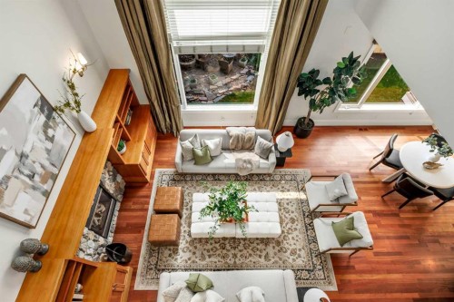41 Aspen Ridge Way Sw, Calgary, AB - Indoor Photo Showing Other Room