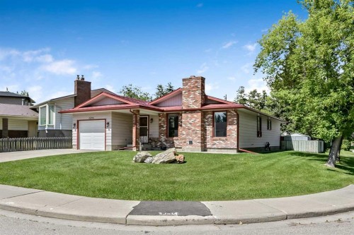 12716 Cannington Way Sw, Calgary, AB 