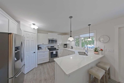 6803 24 Avenue Ne, Calgary, AB 