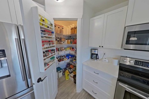 6803 24 Avenue Ne, Calgary, AB 