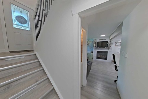 6803 24 Avenue Ne, Calgary, AB 