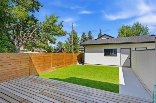 2808 40 Street Sw, Calgary, AB - Outdoor