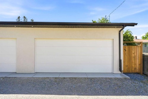 2808 40 Street Sw, Calgary, AB - Outdoor With Exterior