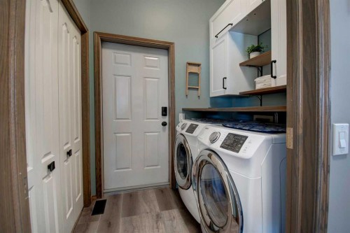 2391 Morris Crescent Se, Airdrie, AB - Indoor Photo Showing Laundry Room