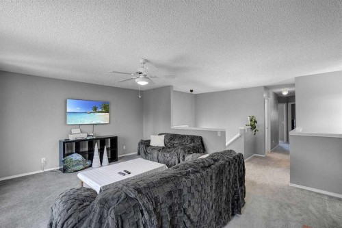 274 Somerside Park Sw, Calgary, AB 
