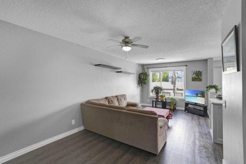 274 Somerside Park Sw, Calgary, AB 