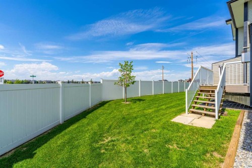 1-12 Silver Creek Boulevard Nw, Airdrie, AB - Outdoor