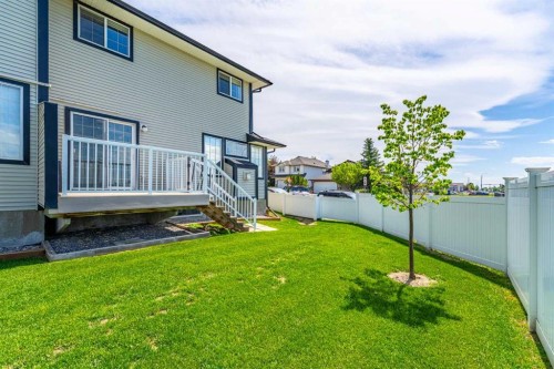 1-12 Silver Creek Boulevard Nw, Airdrie, AB - Outdoor