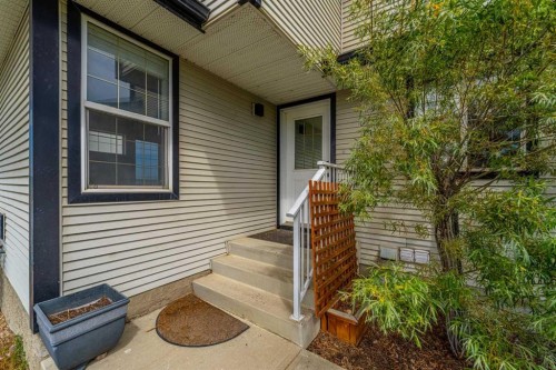 1-12 Silver Creek Boulevard Nw, Airdrie, AB - Outdoor