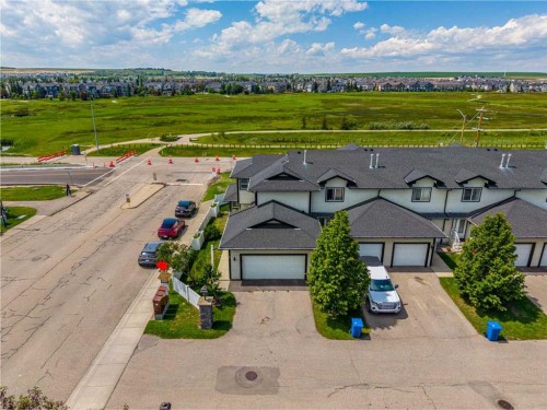 1-12 Silver Creek Boulevard Nw, Airdrie, AB - Outdoor