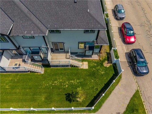 1-12 Silver Creek Boulevard Nw, Airdrie, AB - Outdoor
