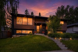 316 Canniff Place SW Calgary, AB T2W 2L9