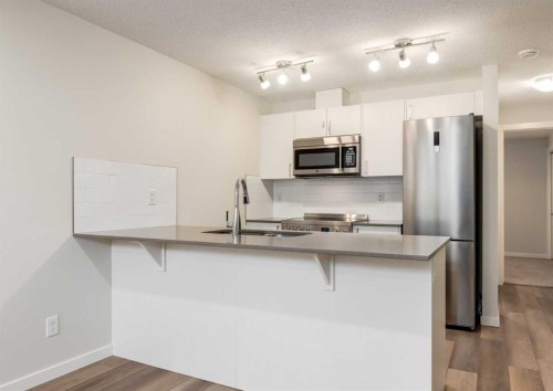 408 Cranbrook Square Se, Calgary, AB 